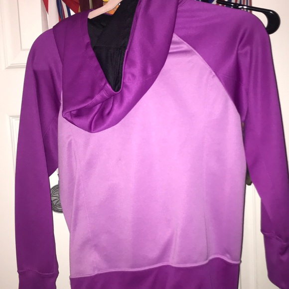 nike hoodie - Picture 2 of 2